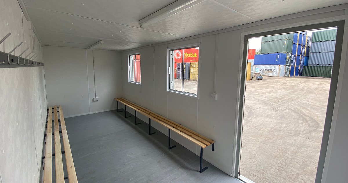 Portable locker room Hire Barnet